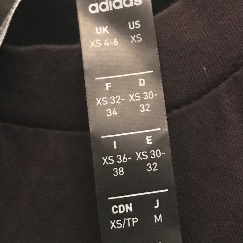 Adidas Black Sleeveless Top Drawstring to Crop top NWT Size XS - Picture 3 of 9